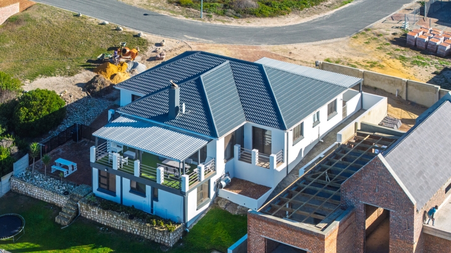 4 Bedroom Property for Sale in Oceanview Heights Western Cape